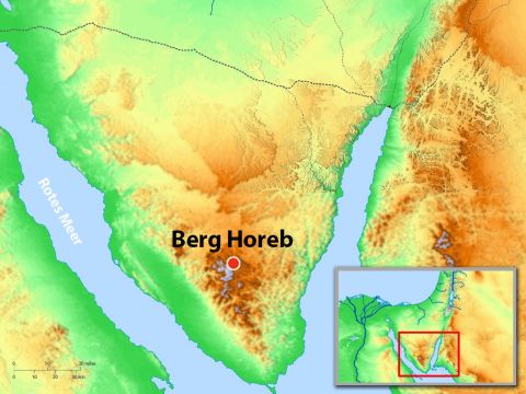 Er ist auch als Berg Sinai bekannt, der Berg, auf dem Gott zu Mose gesprochen und die zehn Gebote gegeben hatte. – Folie 14