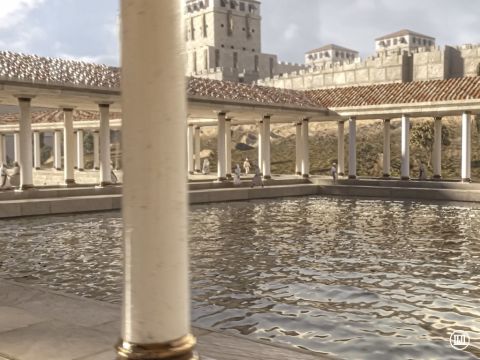 Zwischen den beiden Becken befand sich eine Trennmauer mit unterirdischen Kanälen, durch die das Wasser zwischen beiden floss. Das südliche Becken, das dem Tempel am nächsten liegt, wurde vermutlich im Laufe der Geschichte für rituelle Bäder genutzt und war auch ein Ort, an dem Kranke darauf warteten, in das Becken zu steigen und geheilt zu werden. Hoffnungsvolle Kranke am Beckenrand glaubten, dass derjenige geheilt wurde, der als Erster ins Wasser stieg, nachdem es von einem Engel bewegt worden war (Johannes 5,1-4). – Folie 5