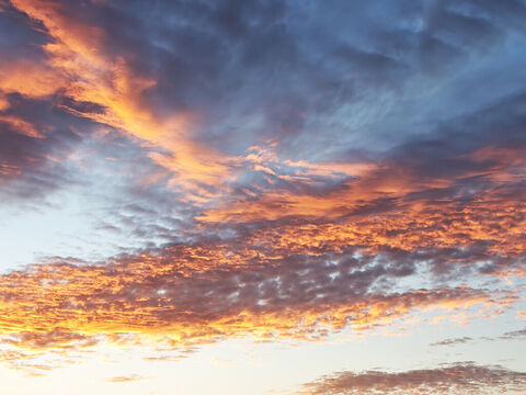 Sonnenuntergangswolken. – Folie 7