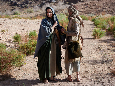 Gott war mit dem Jungen, als er heranwuchs. Er lebte in der Wüste und wurde Bogenschütze. Während er in der Wüste Paran lebte, nahm ihm seine Mutter eine Frau aus Ägypten. – Folie 17