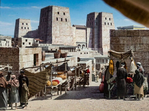 Die Straßen Jerusalems mit der Burg Antonia im Hintergrund. – Folie 7